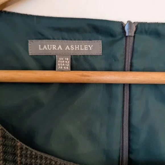 Plaid Wool Blend Laura Ashley Sleeveless Dress Fully Lined Pockets UK 16 - Picture 4 of 11